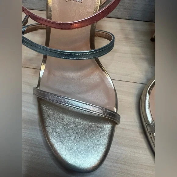 STEVE MADDEN NWT Jubliant Rainbow Metallic Strappy Buckle Detail Dress Sandals - Picture 10 of 12